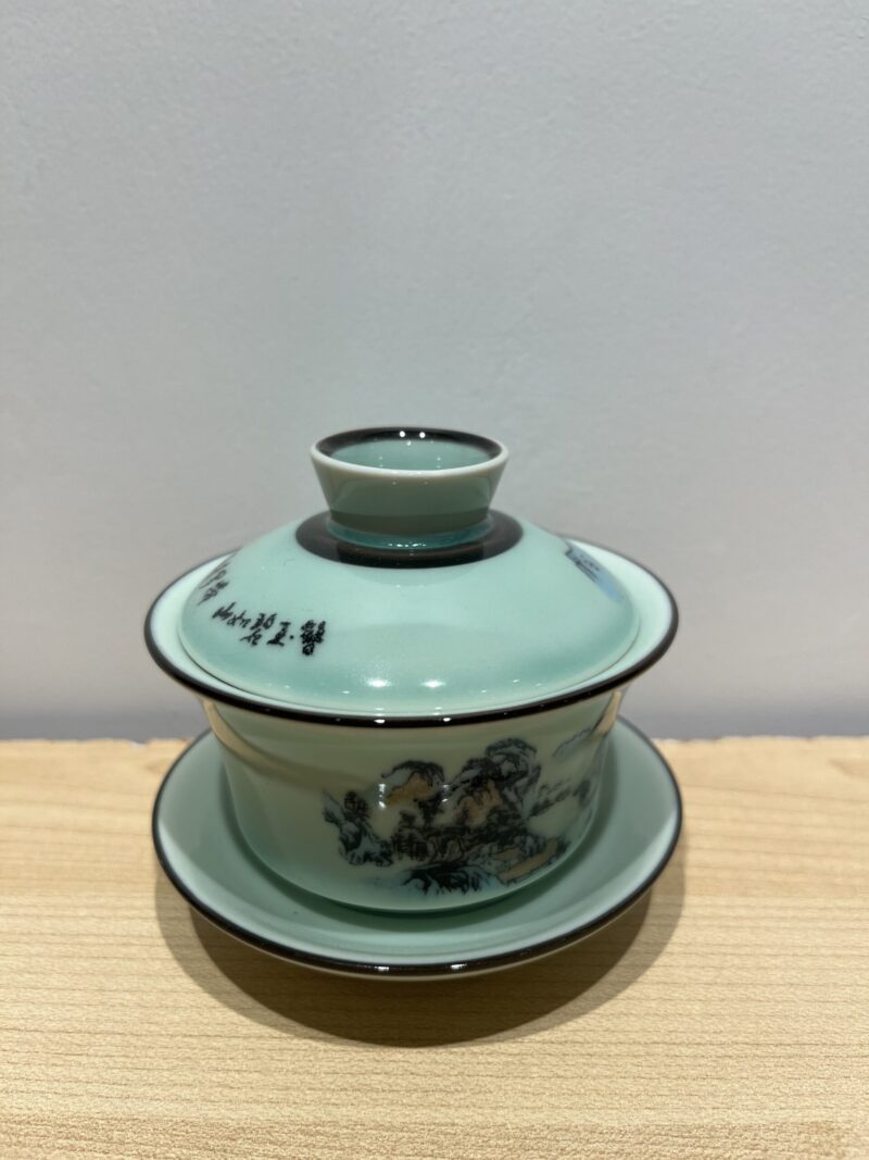 TAZA DE TÉ CON TAPA Y PLATO CELADÓN 青瓷山水盖碗