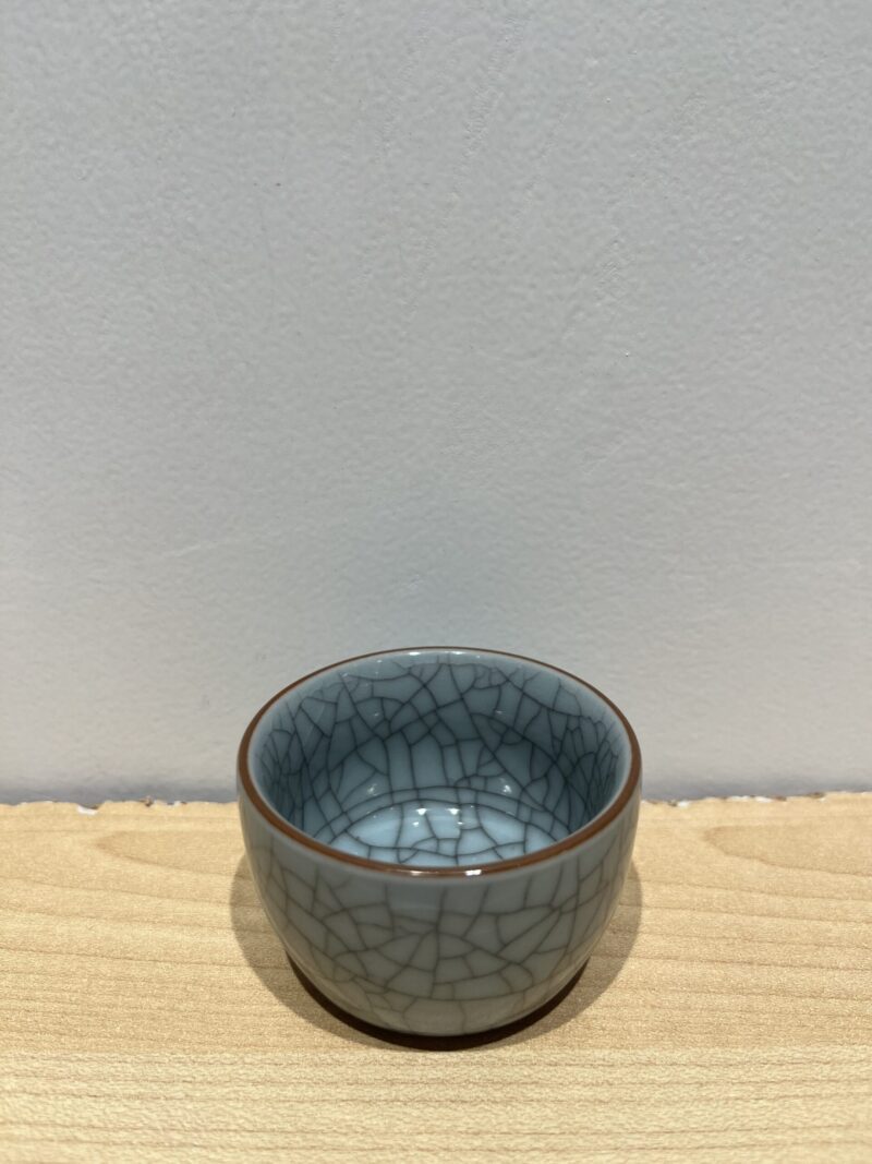 TAZA DE TÉ DE HORNO GE 哥窑开片直口杯