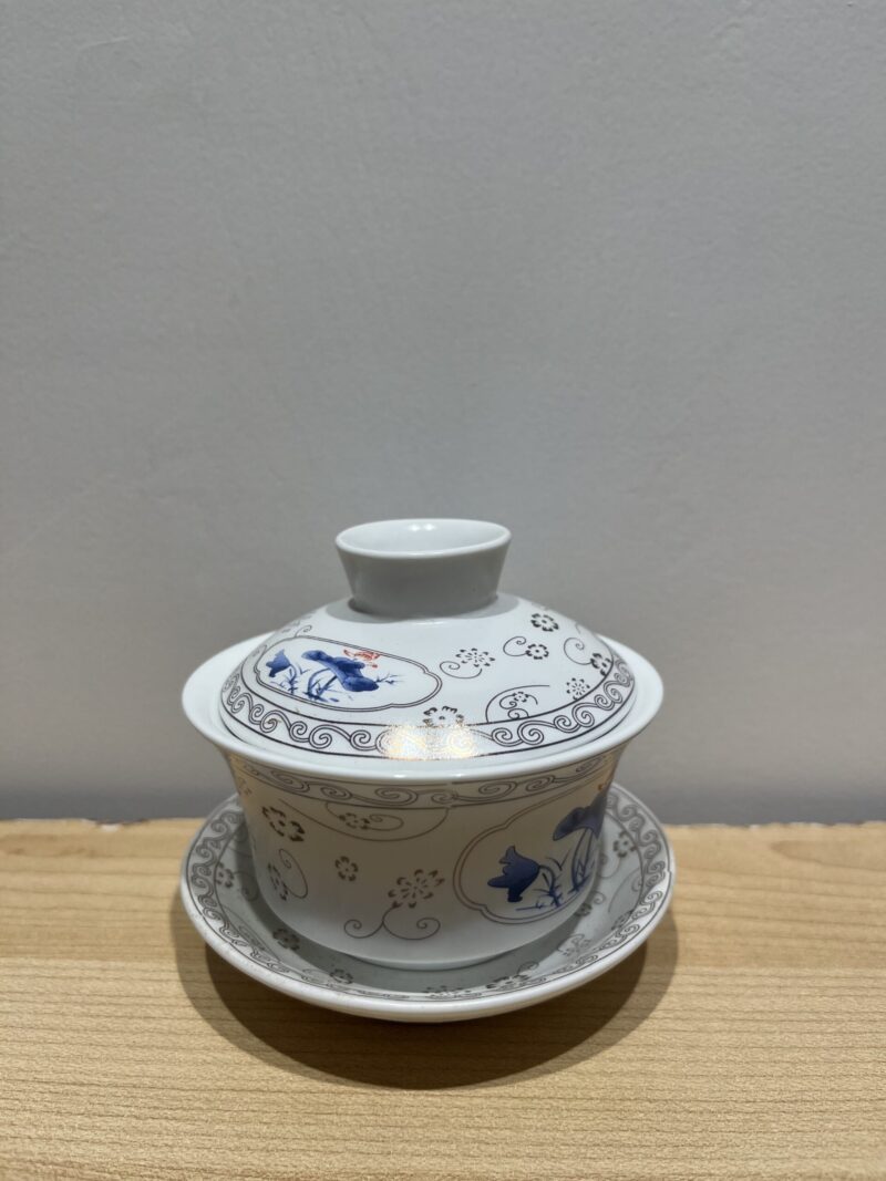 TAZA DE TÉ CON TAPA Y PLATO DE LOTO ROJO 红荷盖碗